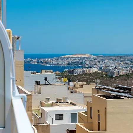 Valley View Superior Mellieħa